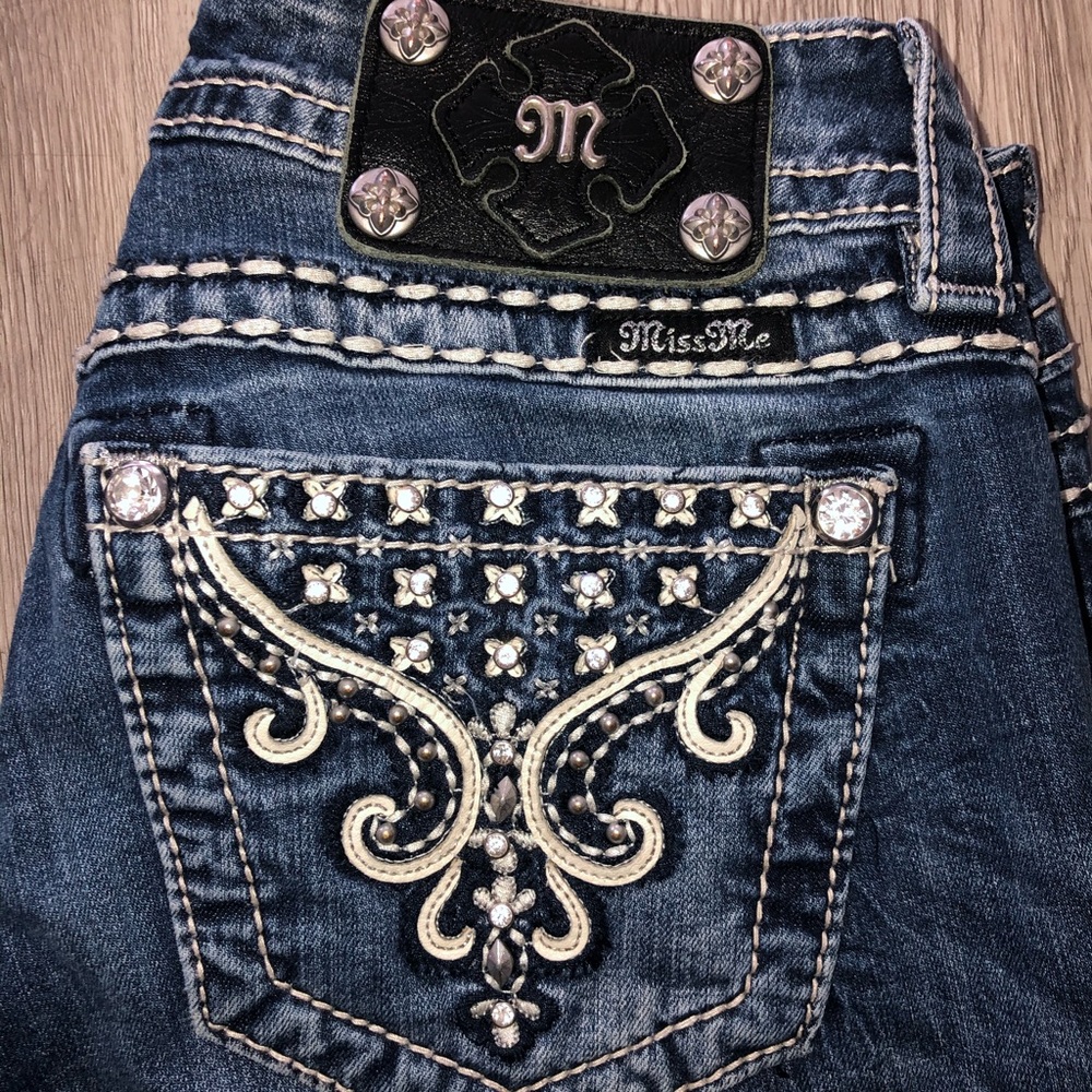 Size 26 Miss Me Skinny Jeans